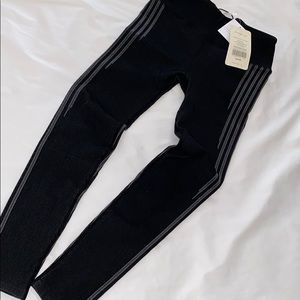 Fabletics seamless high waisted statement legging.